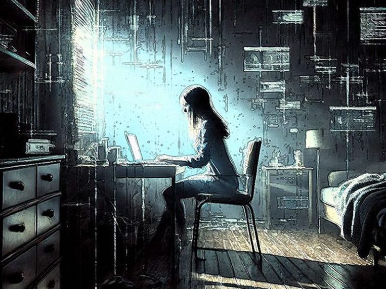 Eine junge Frau sitzt in einem halbdunklen Zimmer an einem Schreibtisch. Überall im Raum schweben seltsame digitale Schriftzeichen.